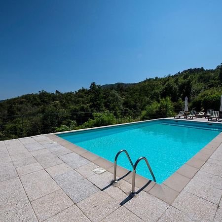 211 - Appartamento Acacia, Terrazza Giardino E Piscina Carro 外观 照片