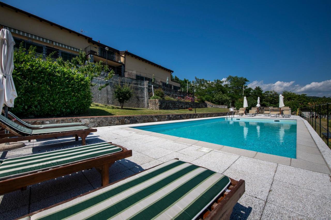 211 - Appartamento Acacia, Terrazza Giardino E Piscina Carro 外观 照片
