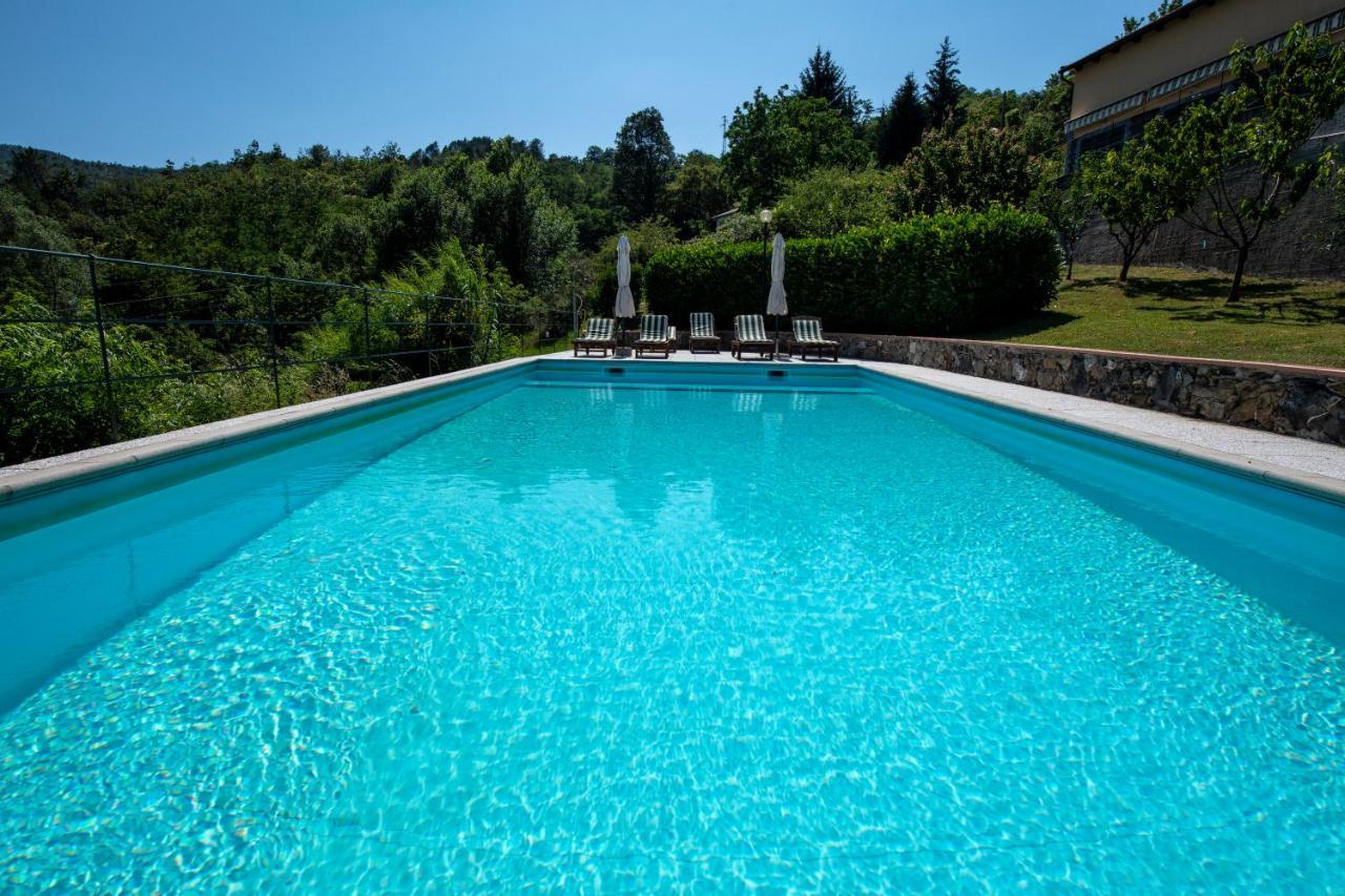 211 - Appartamento Acacia, Terrazza Giardino E Piscina Carro 外观 照片