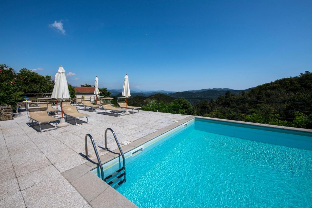 211 - Appartamento Acacia, Terrazza Giardino E Piscina Carro 外观 照片