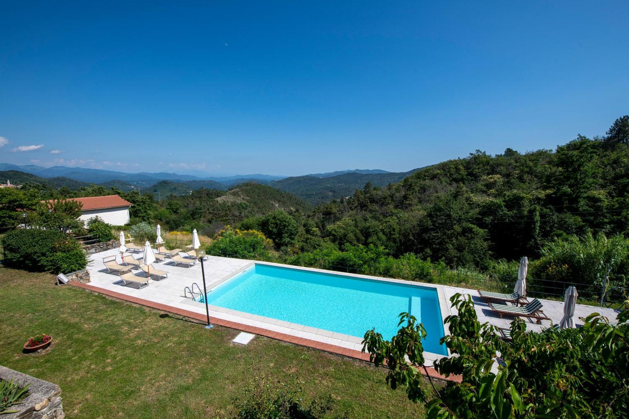 211 - Appartamento Acacia, Terrazza Giardino E Piscina Carro 外观 照片
