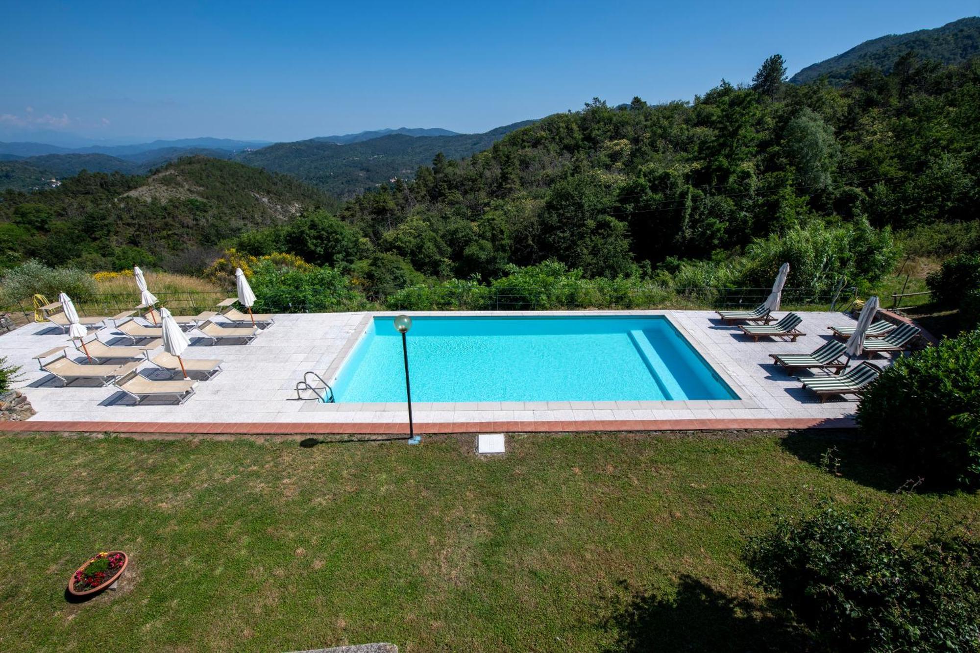 211 - Appartamento Acacia, Terrazza Giardino E Piscina Carro 外观 照片